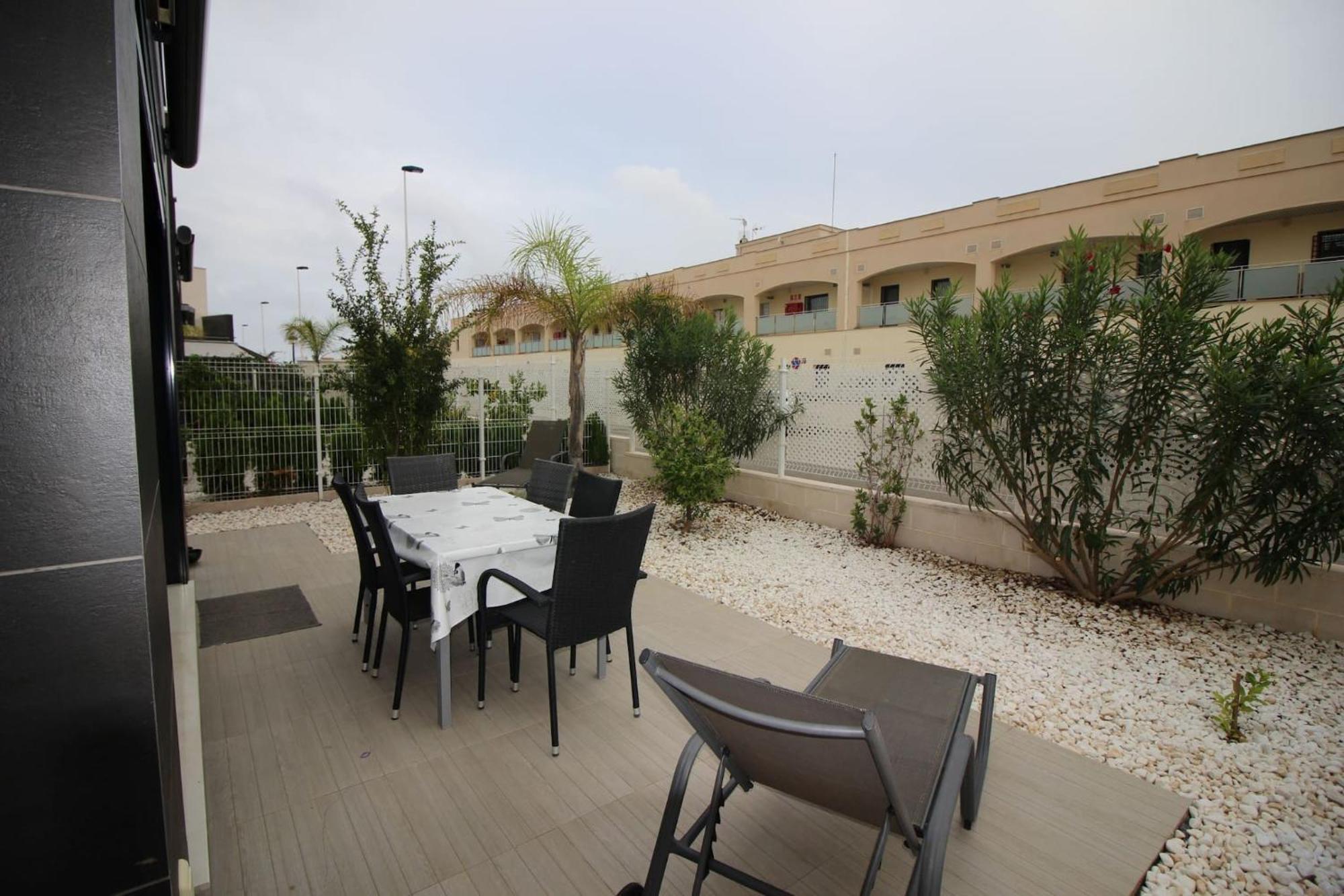 Villa Tindra Τορεβιέχα Εξωτερικό φωτογραφία
