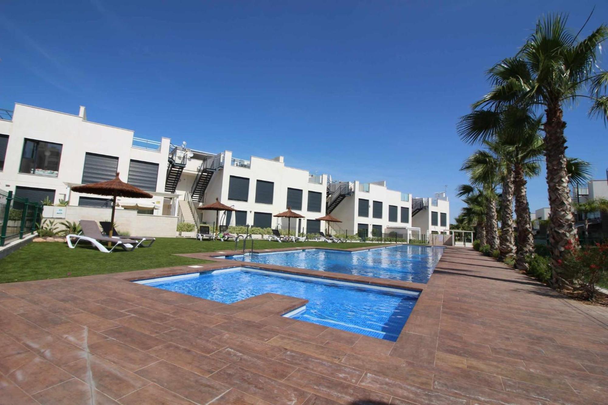 Villa Tindra Τορεβιέχα Εξωτερικό φωτογραφία