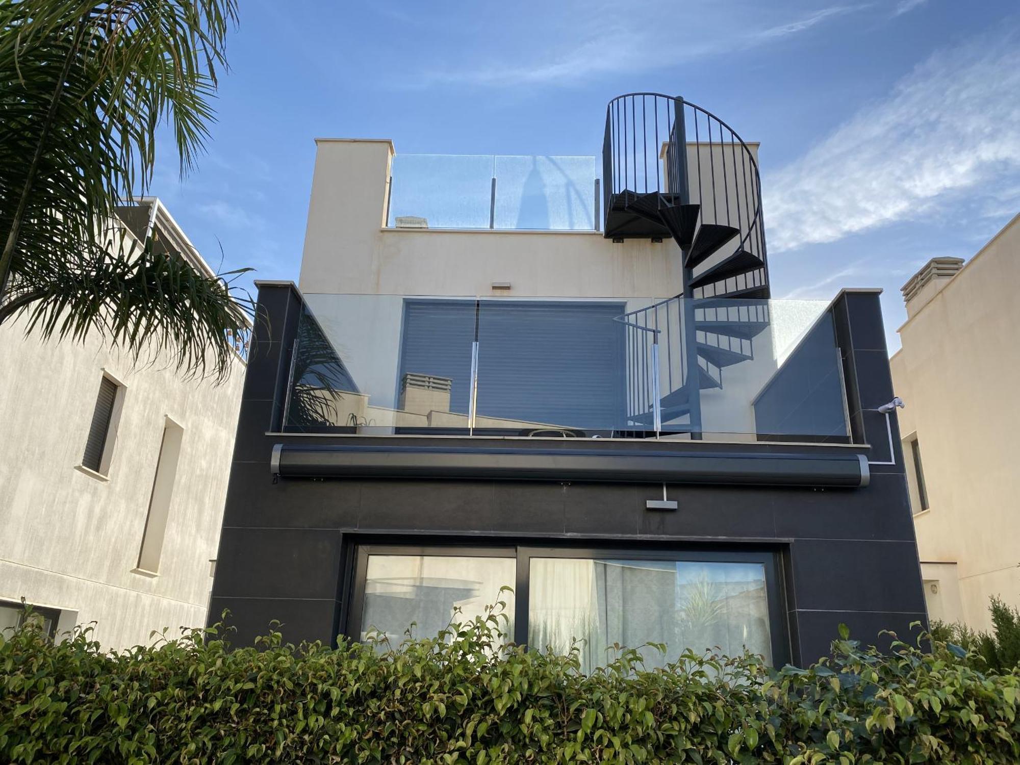 Villa Tindra Τορεβιέχα Εξωτερικό φωτογραφία